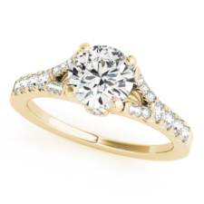 Round diamond engagement ring